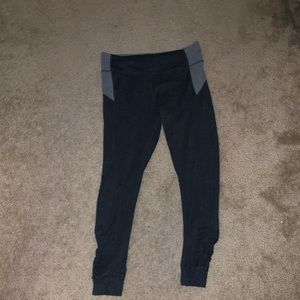 Charcoal grey leggings